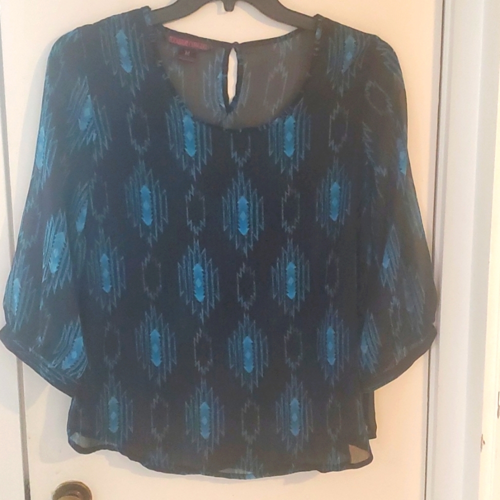 Tribal top
